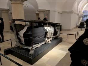 Schadow Gesellschaft Berlin: Sarg des 1797 verstorbenen Königs Friedrich Wilhelm II.