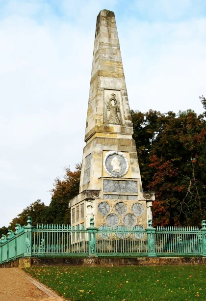 Schadow Gesellschaft Berlin: Rheinsberg, Prinz August Wilhelm, Pyramide Schadow Gesellschaft Berlin: Rheinsberg, Prinz August Wilhelm, Pyramide